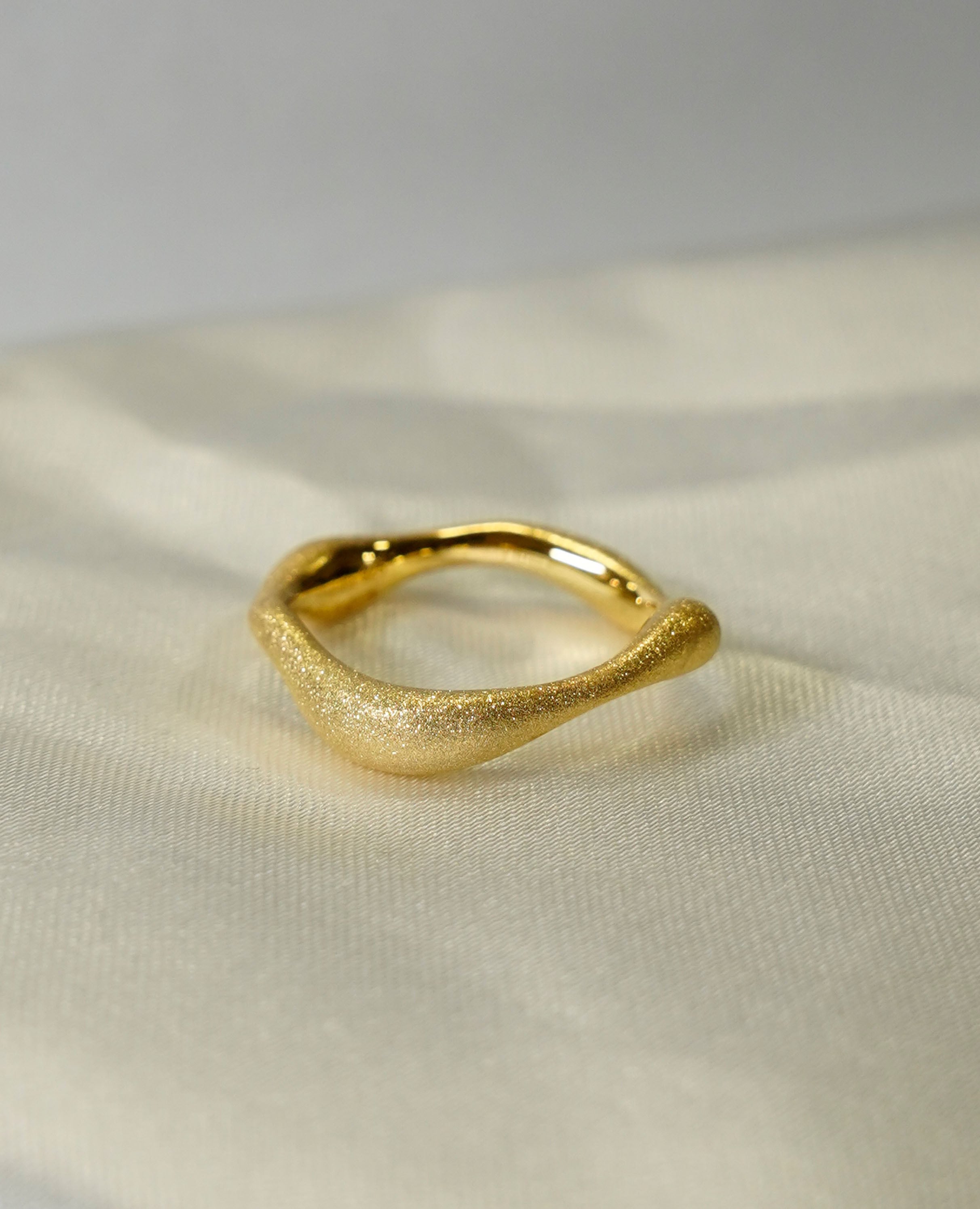 (SV)Diamond Blast Abstract Ring