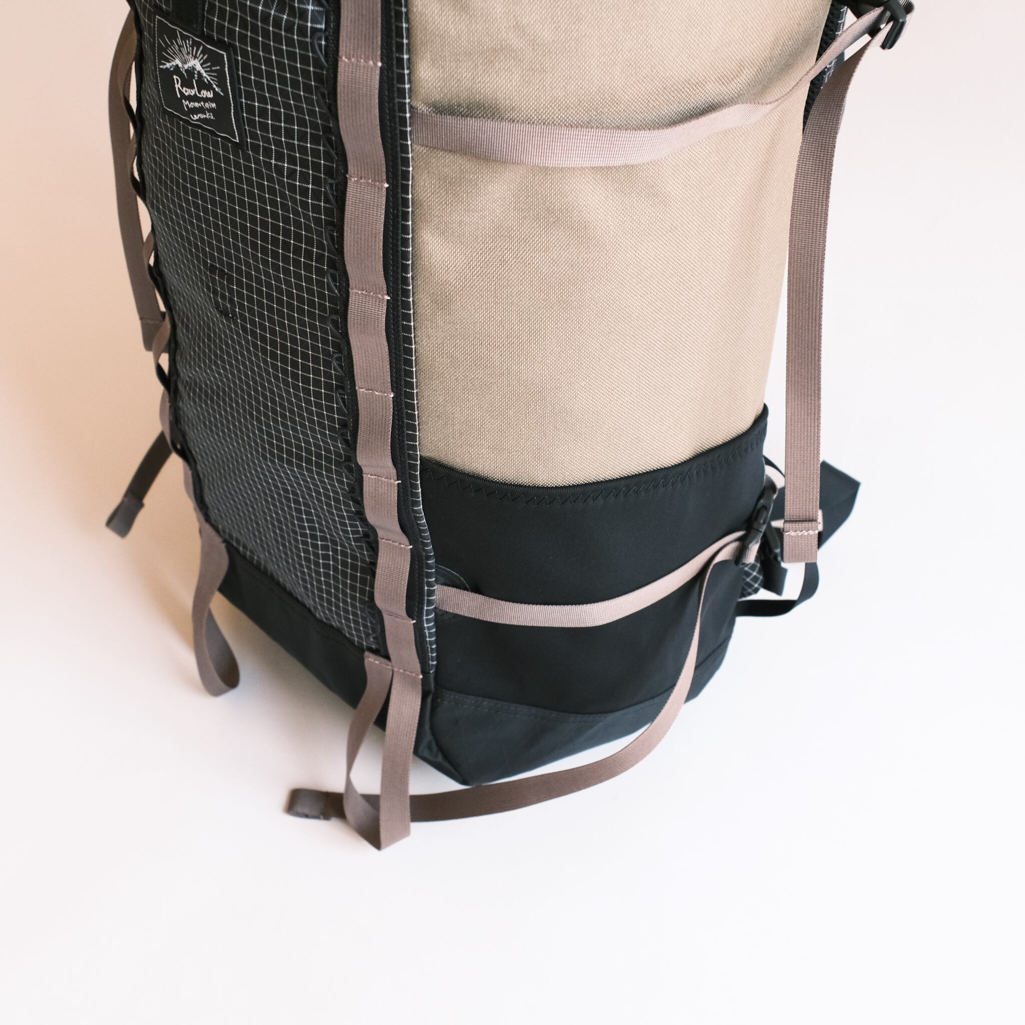 RawLow Mountain Works / Antelope (軽量でハードな本命バックパック