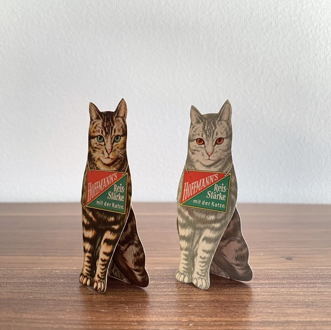 ドイツ Hoffmann's Rice Starch製 ビンテージ 猫のダイカット