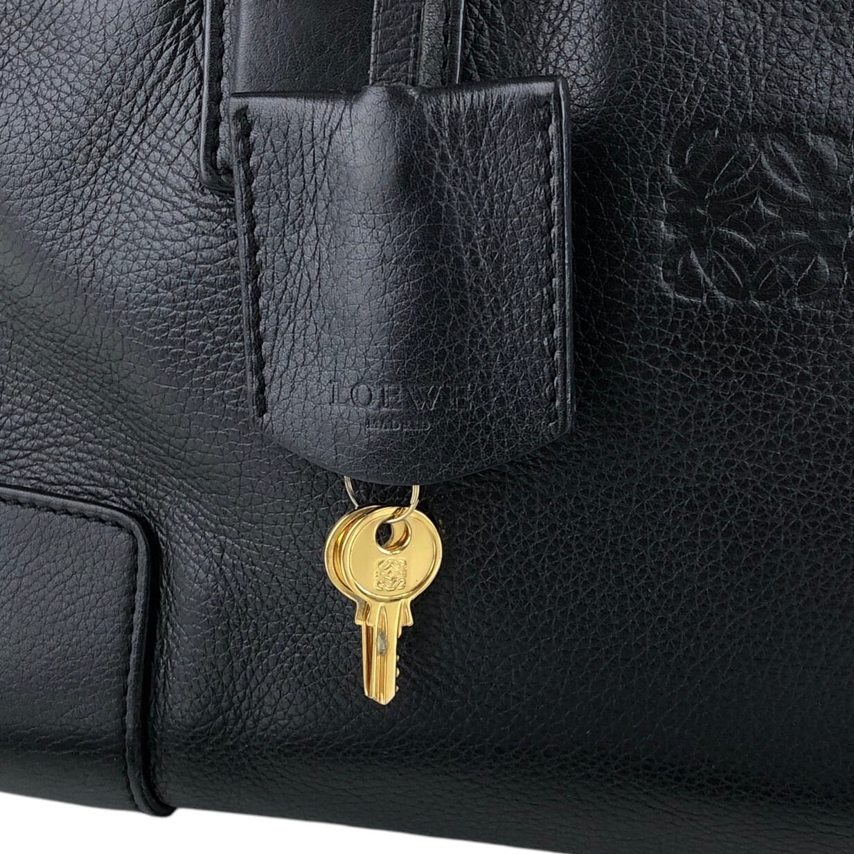 LOEWE ロエベ アマソナ28 ハンドバッグ 2WAY ブラック アナグラム