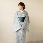 「淡雪」ピーコック崩し柄×ドット〜洗えるきもの（シルジェリー格子柄）〜