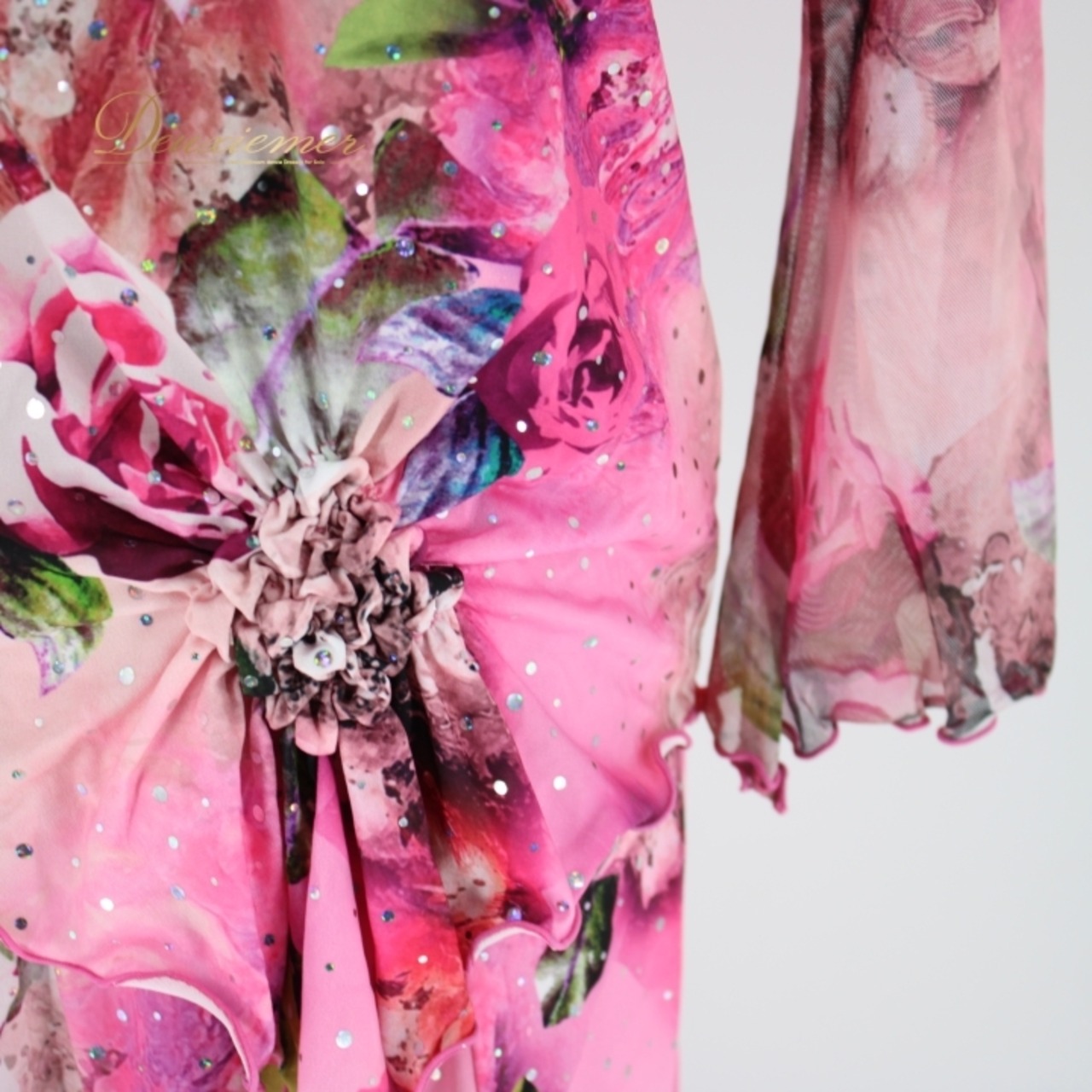 社交ダンス 衣装 スタンダード 上下セット ツーピース レッスンウェア パーティ衣装 オールシーズン ACROSS ピンク系 花柄 キラキラ 上品 ピンク系 フラワープリント セットアップ ドレス レディース 柔らかい 伸縮性 おしゃれ ダンス衣装 ホログラム キラキラデザイン 上品スタイル パーティーレッスン用 多色展開 エレガント スタイリッシュ 輝く 整形体型 スカート付き