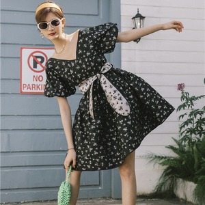 ワンピース レディース 送料無料 ジャガードワンピース フレアワンピース フラワープリント 半袖 Vネック デコルテ ミニワンピース バルーンスリーブ おしゃれ エレガント レトロ クラシカル 花柄 スタイル 小顔見せ 着痩せ 体形カバー インスタ トレンド きれいめ フェミニン 大人かわいい フリル フレアスカート 張り感 ボリューム 旅行 デート オフィス 通勤 お出かけ ハイウエスト フラワープリント ギャザー ガーリー キュート ウエストリボン ウエストベルト ハイウエスト