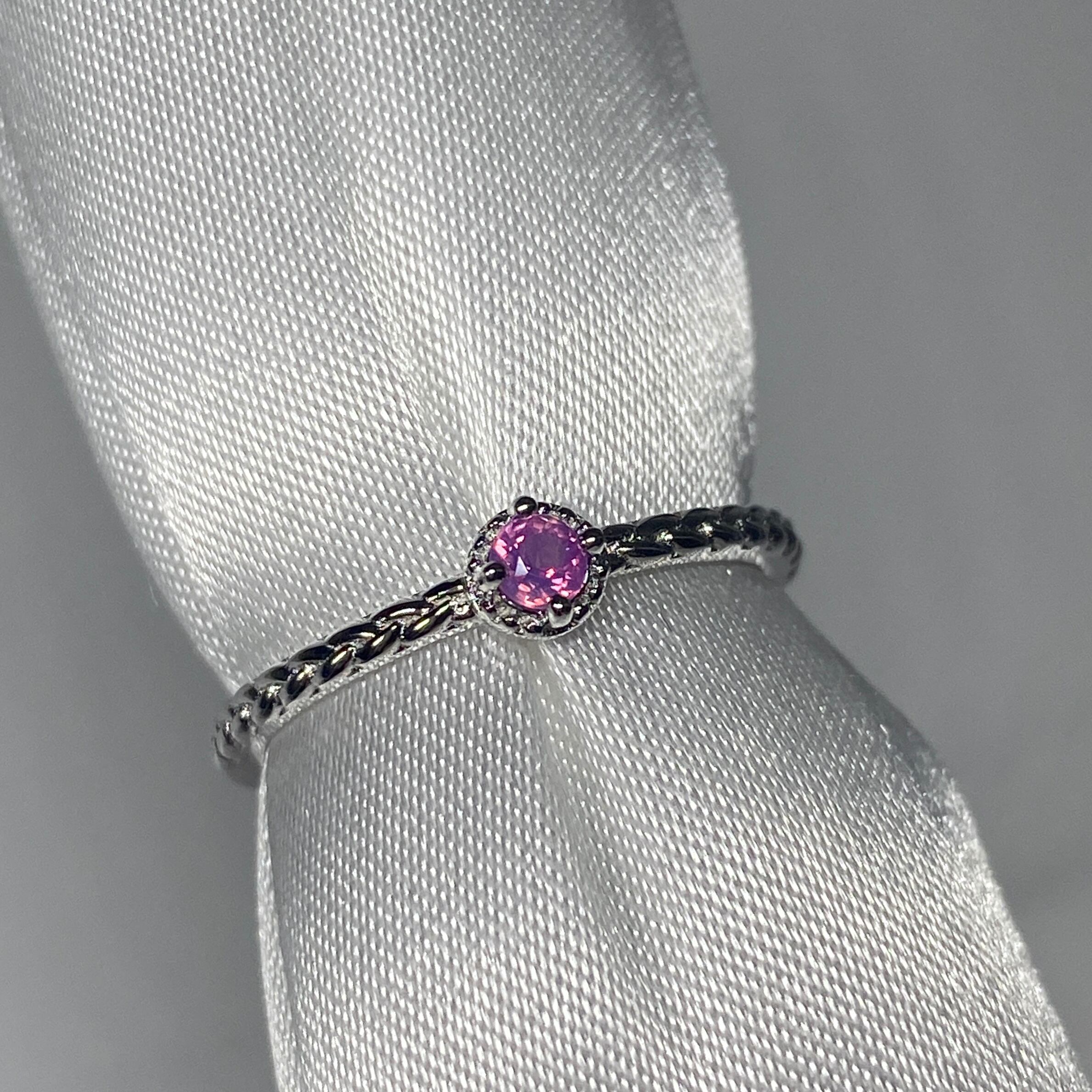 シルキーサファイア