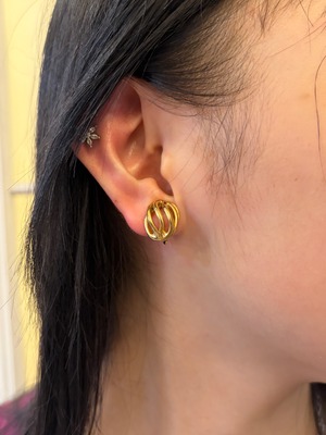 Christian Dior / vintage design gold earrings.(o)