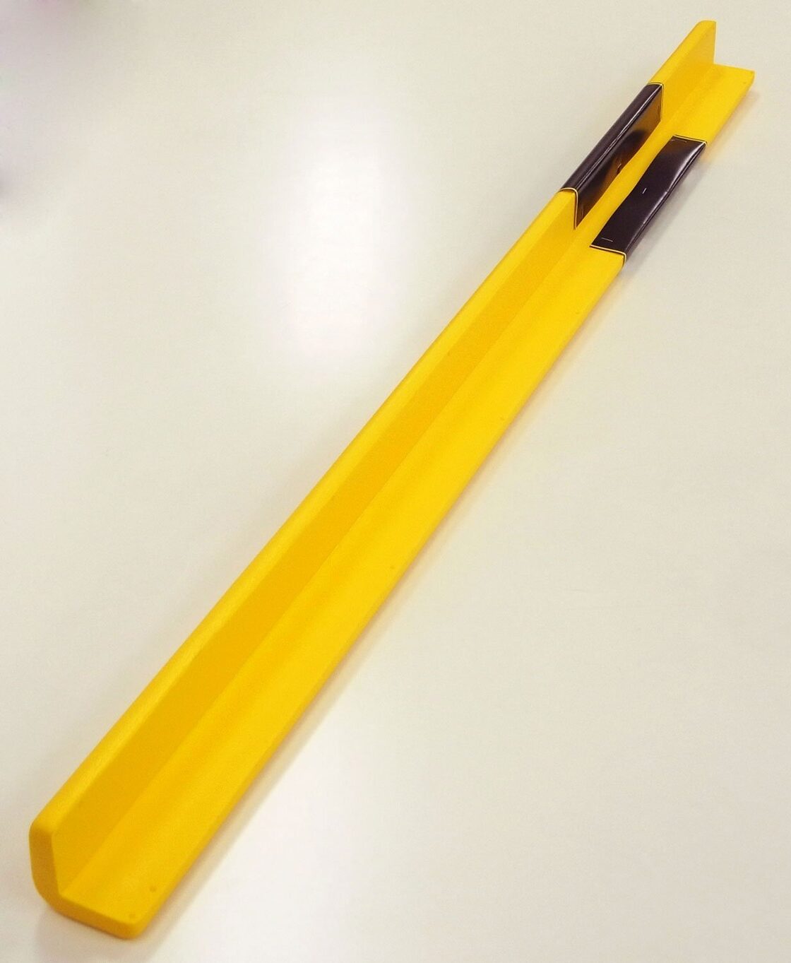 人気商品】イエロー 1m L字型 PUクッション カラーの用心棒 カーボーイ 