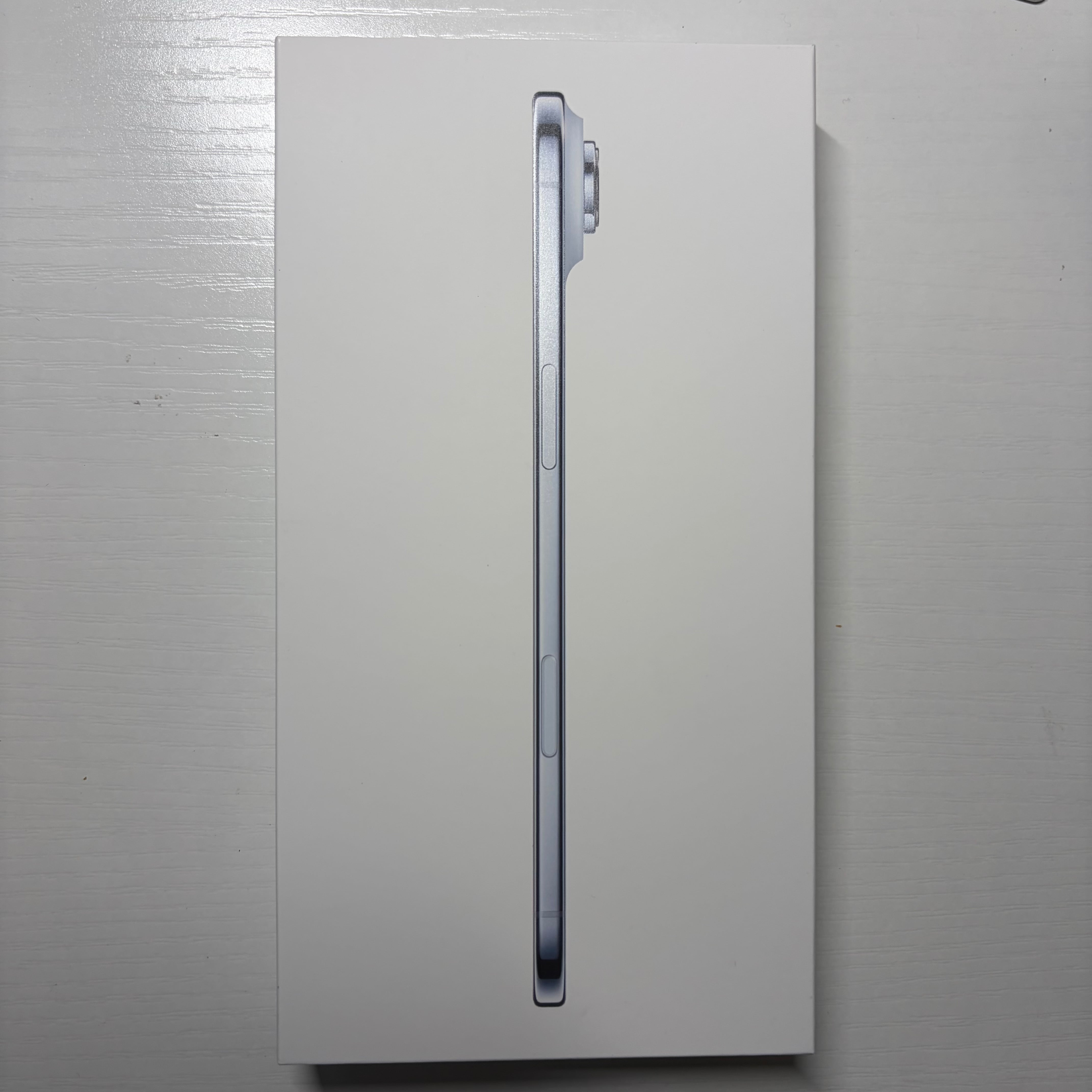 未開封（訳アリ）】iPhone Air/ライトゴールド/256GB | UNJEU