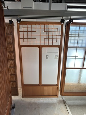 グラデーションガラス戸