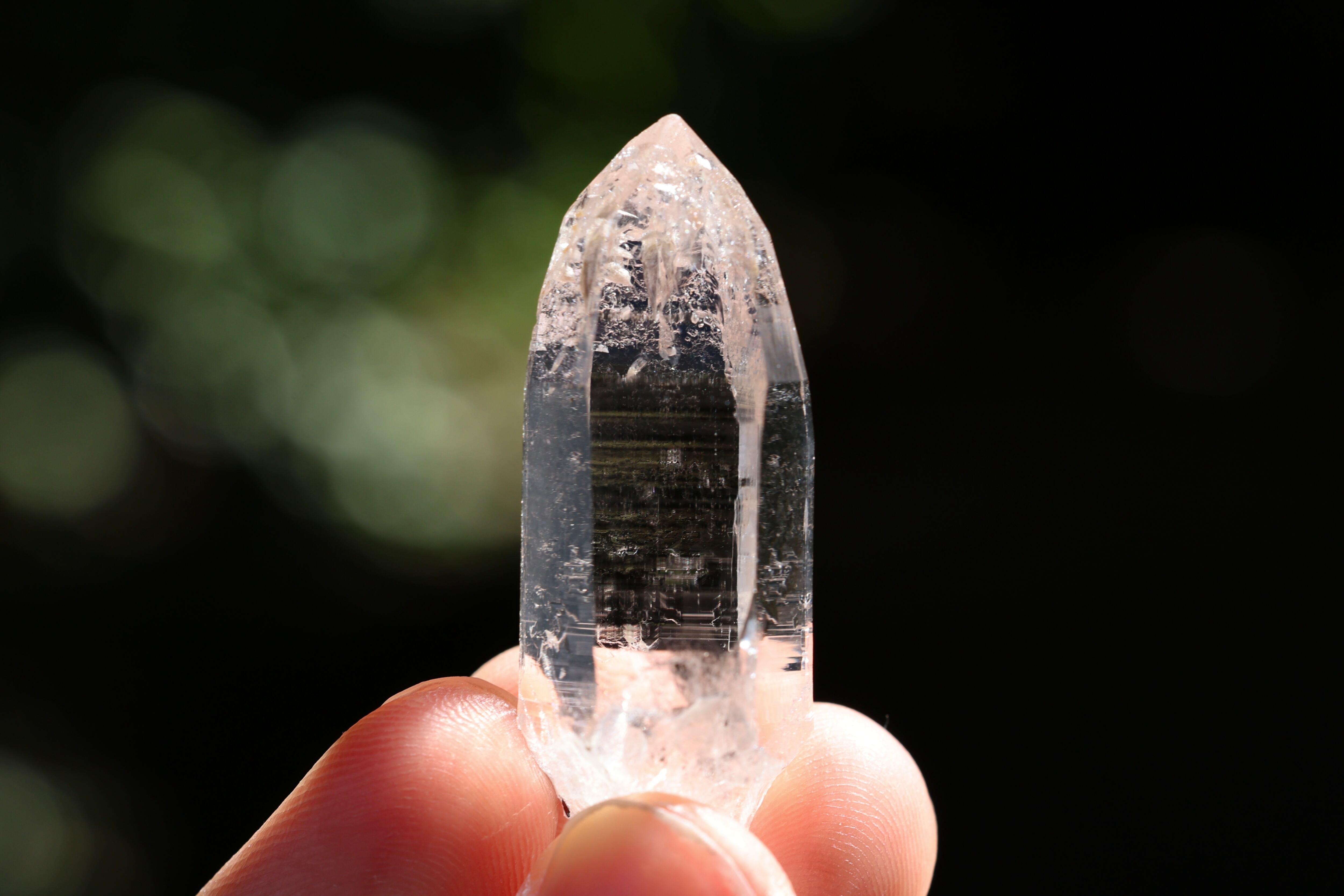 ネパール産 ヒマラヤ水晶製 どくろ水晶 スカルクォーツ 208g レインボー水晶 ヒマラヤ水晶 ガネーシュヒマール産 | 石垣島の夜光貝アクセサリーと