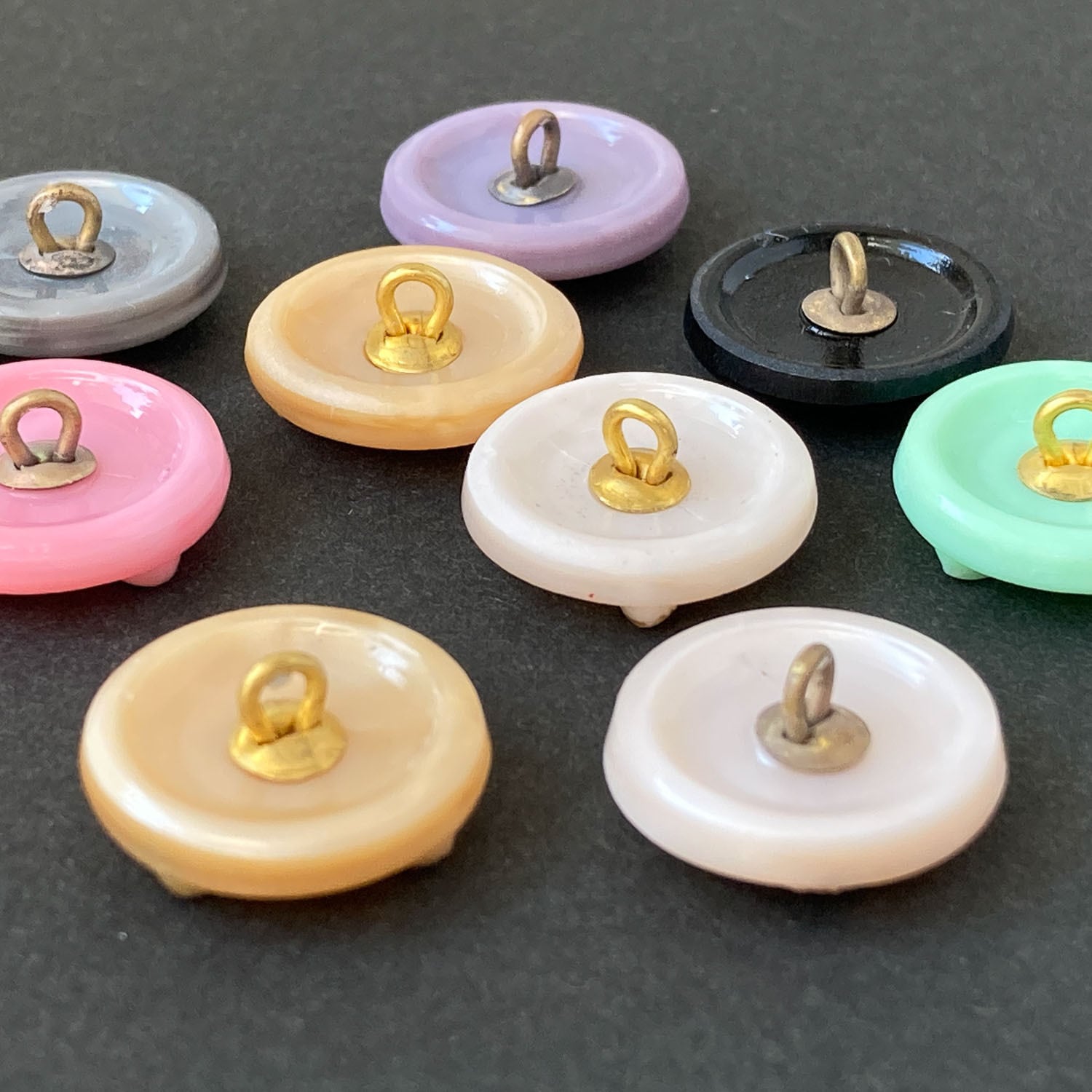 新色追加〉チェコガラスボタン-Cat（18mm） | Dua-アクセサリーパーツ