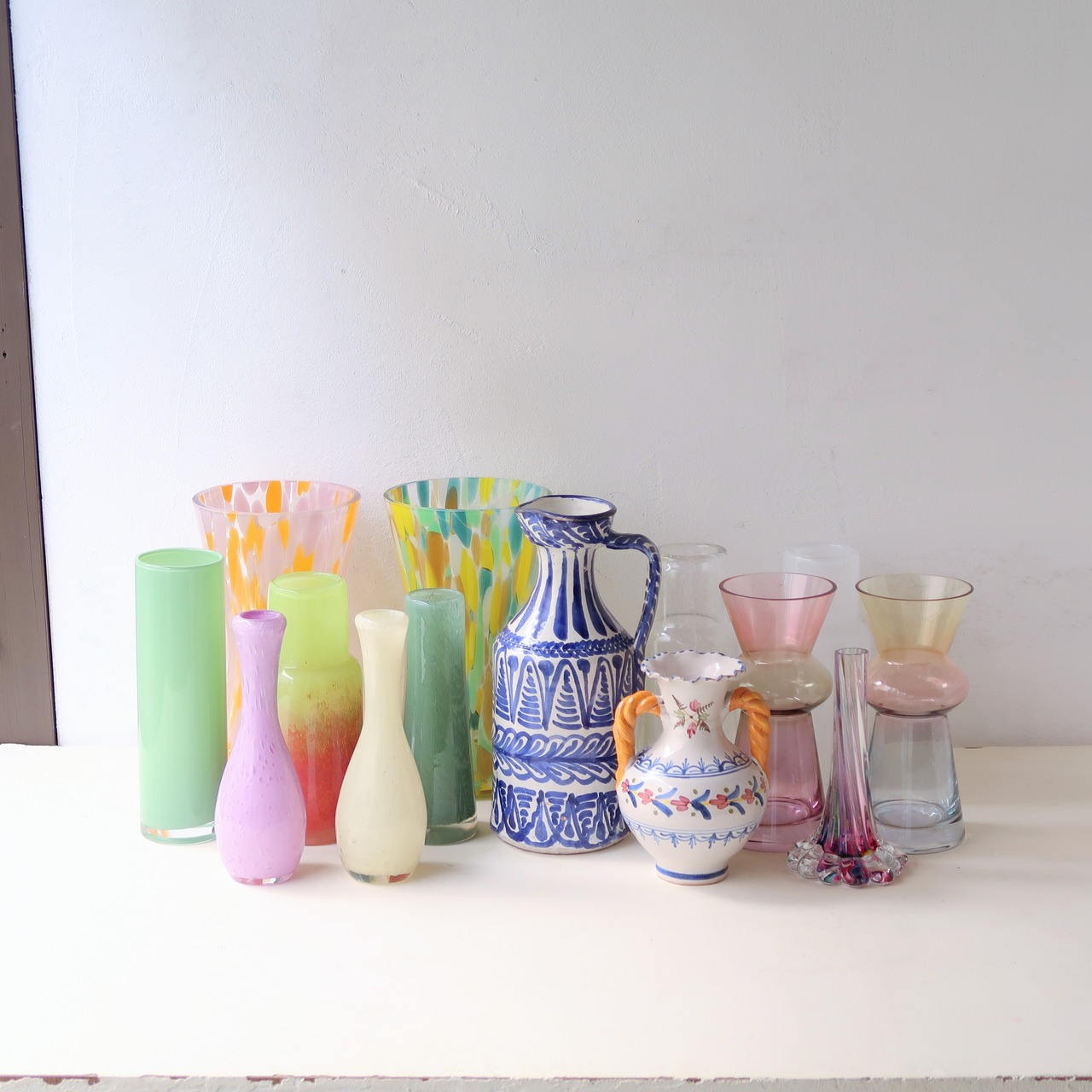 ミルキーグリーンの花瓶