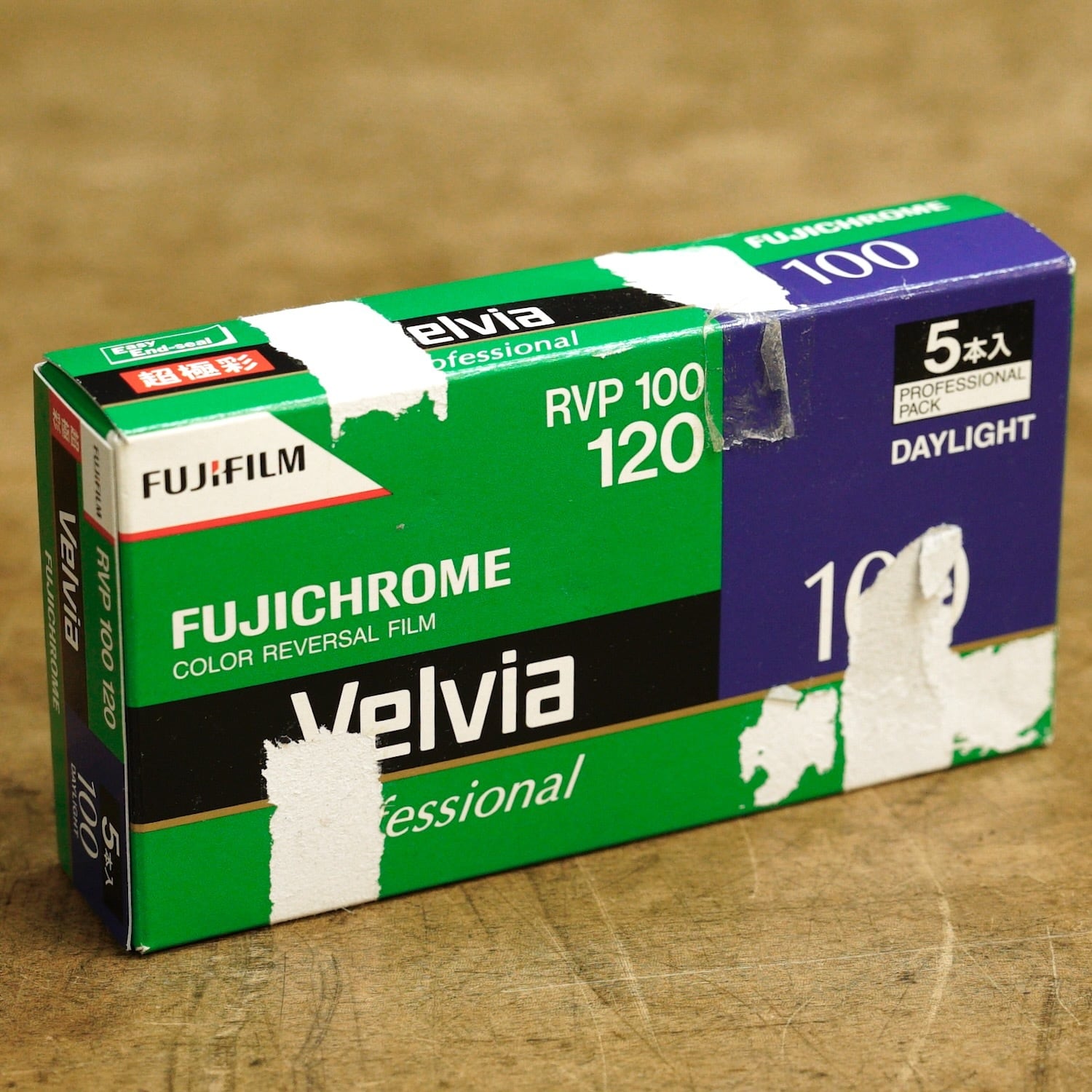 Velvia 120サイズ1箱5本入りを3箱 フジクローム VELVIA100 12枚撮/5パック(ブローニー120