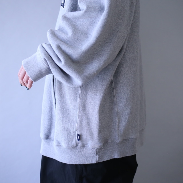 "GAP" over silhouette front logo sweat parka