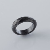 【12.5号 】ブラックのキラメキがカッコいい！黒翡翠甲丸リング black facetcut ring  A貨翡翠 jd_rg1413