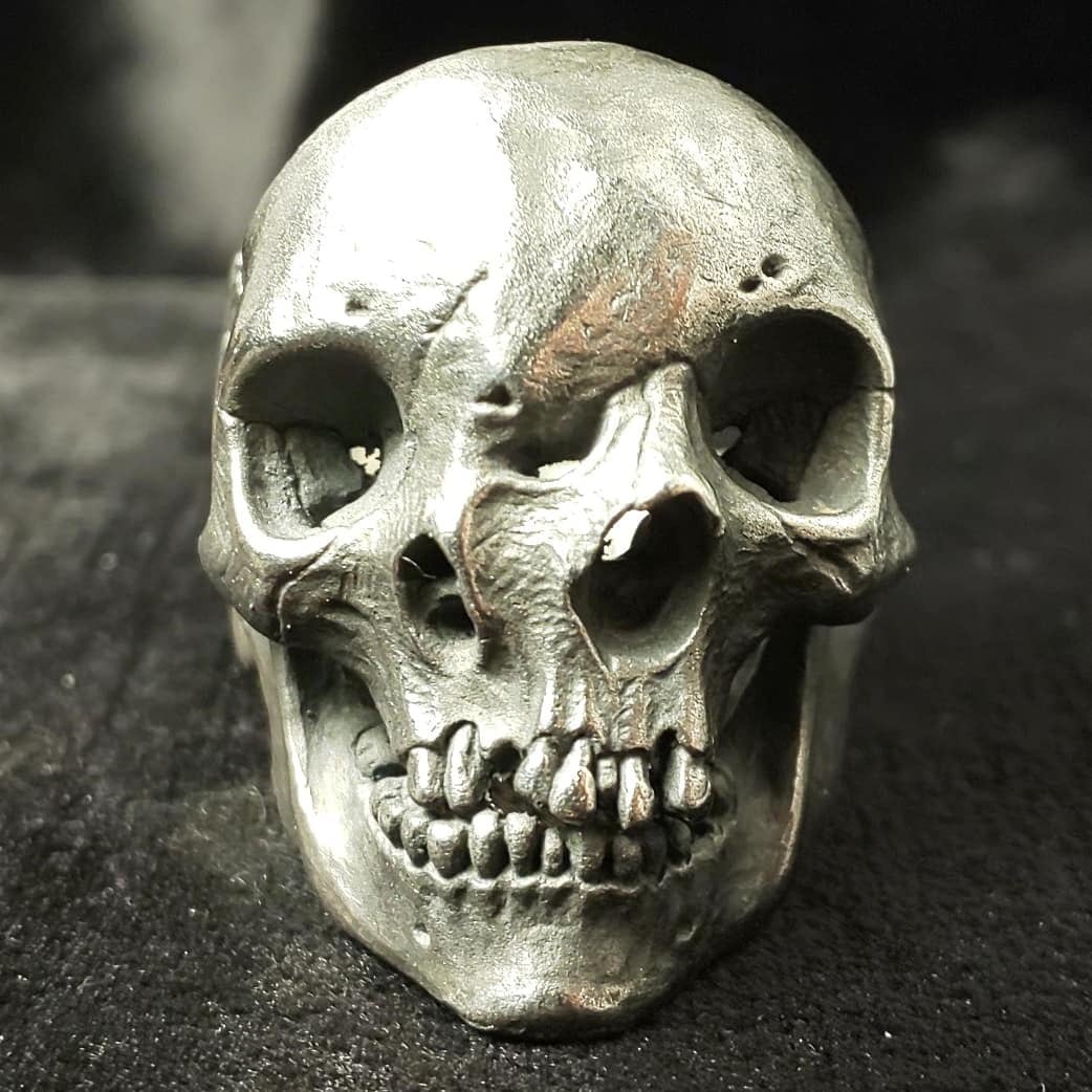 skullbell | kinsfolk.