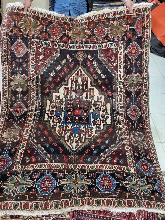 絨毯クエスト48【No.62】 ※現在、こちらの商品はイランに置いてあります。ご希望の方は先ずは在庫のご確認をお願いします。