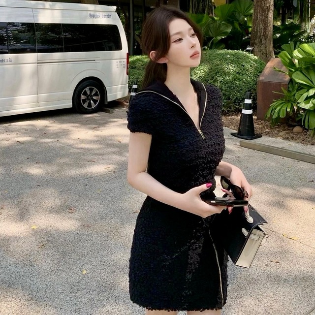 French knit zip setup tops