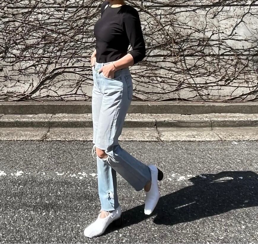 バックコンシャスパワショルトップス Lise ブラック | Cygne 