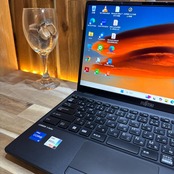 \ 公式ショップ限定価格❣️/ 2022年モデル《超軽量》LIFEBOOK U9312/KX フルHD メモリ8GB SSD256GB 第12世代 ノートパソコン 安心サポート&3ヶ月保証付き