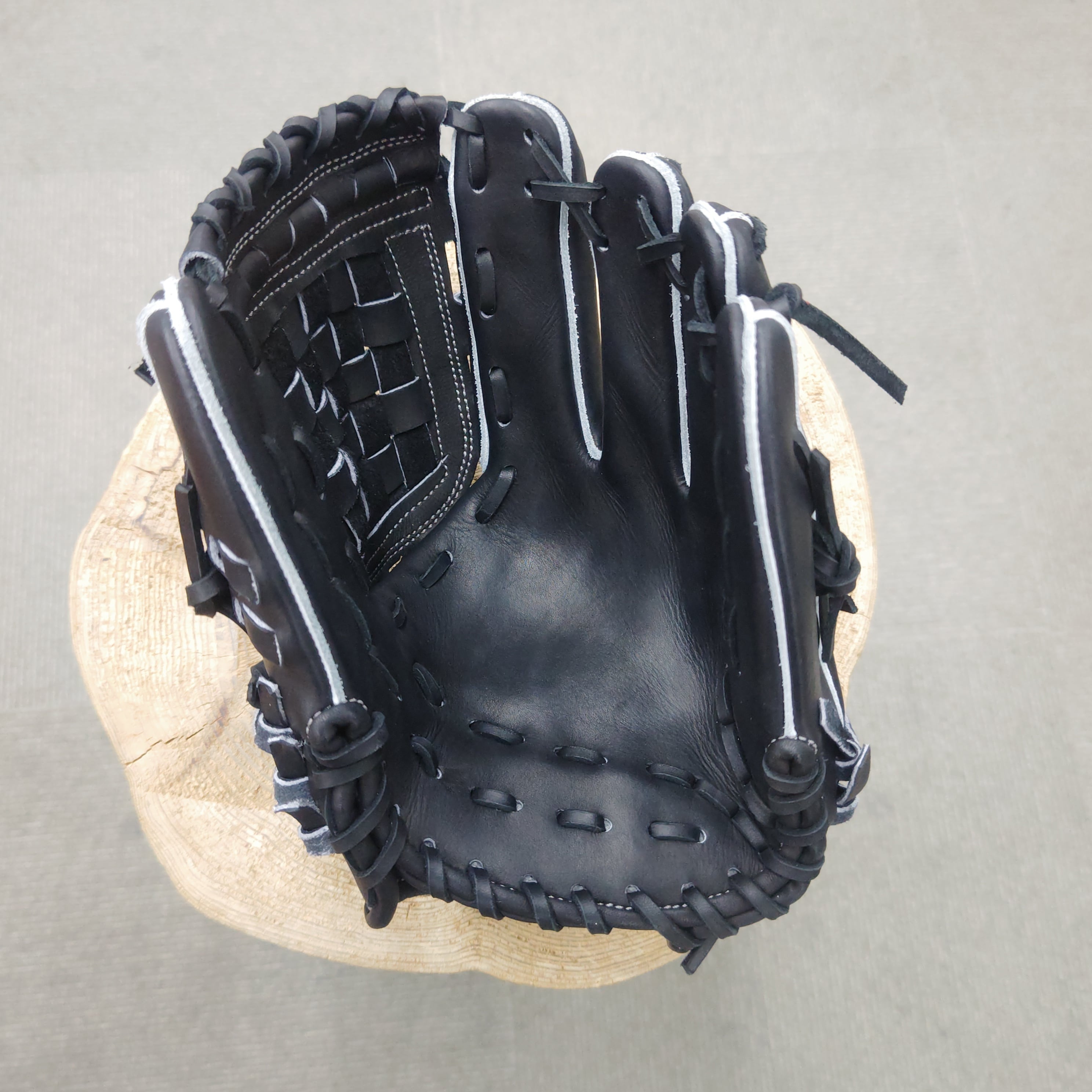 型付け済み オールラウンド用 舞 特殊重心グローブ 硬式用 投手用 右