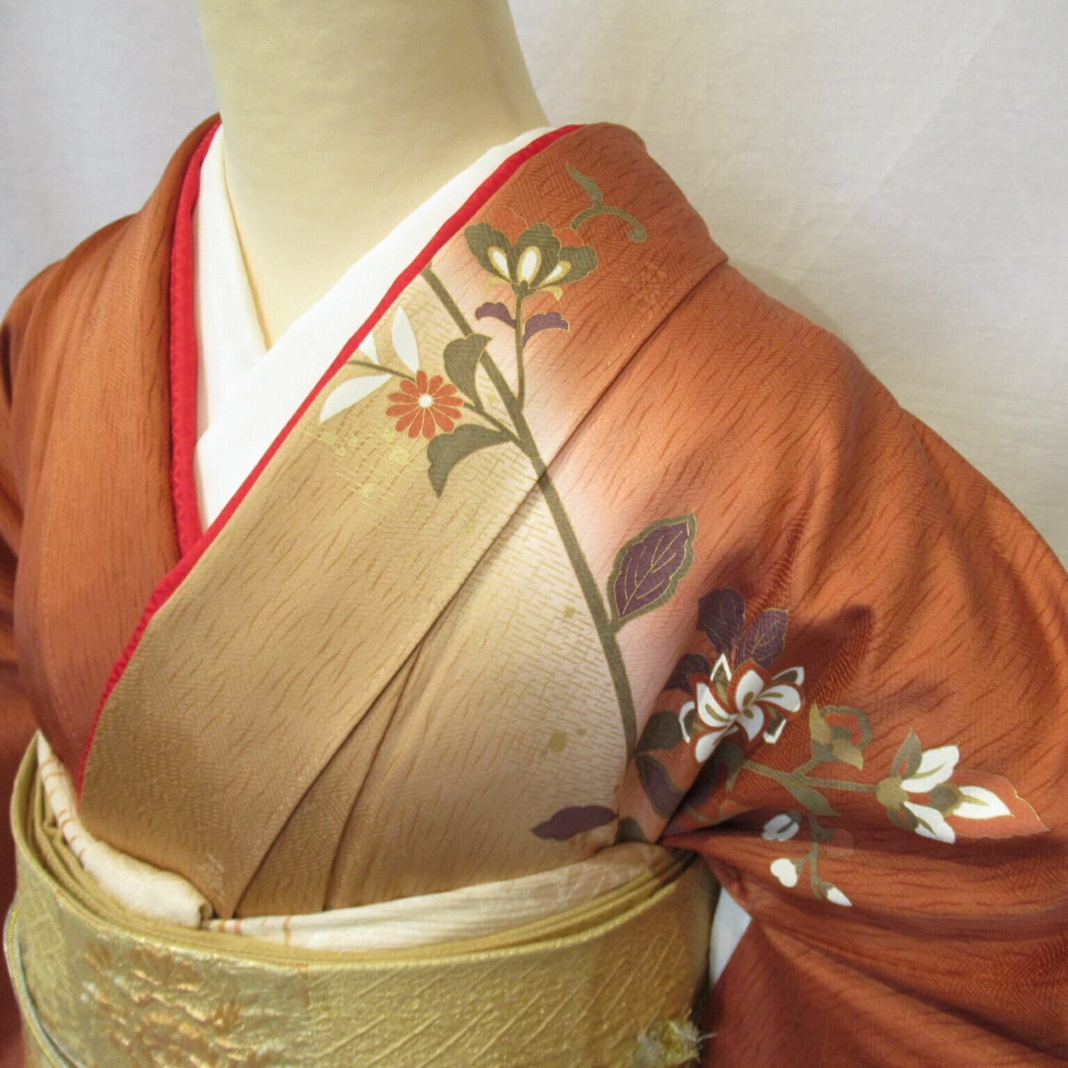 レンガ色訪問着アラベスク文様1601 | リサイクル着物と着物ジャケット