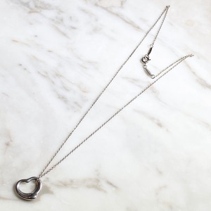 TIFFANY silver “open heart” pendant necklace designed by elsa peretti