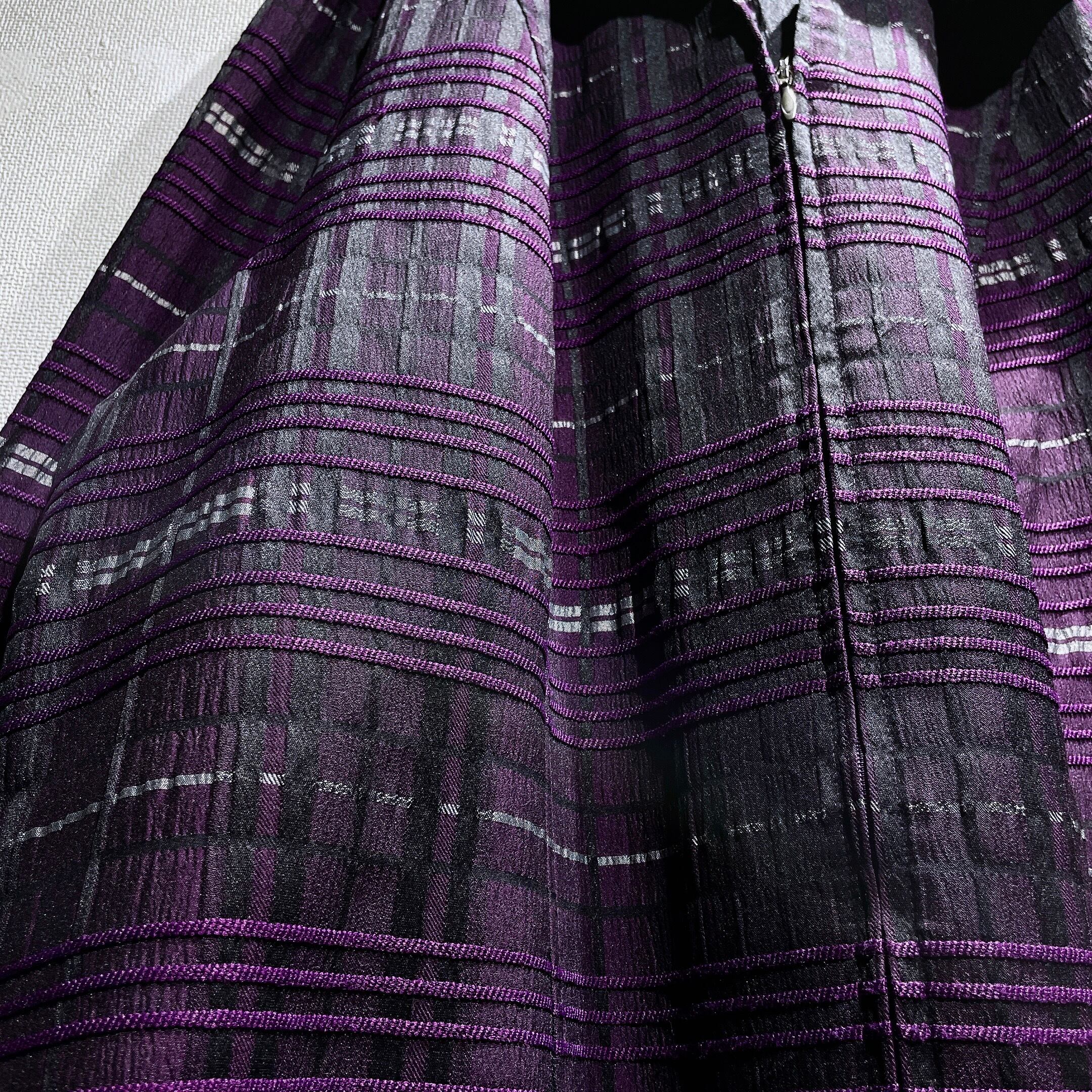 Bewitching Beautiful purple × solid embbossed Design full zip jacket