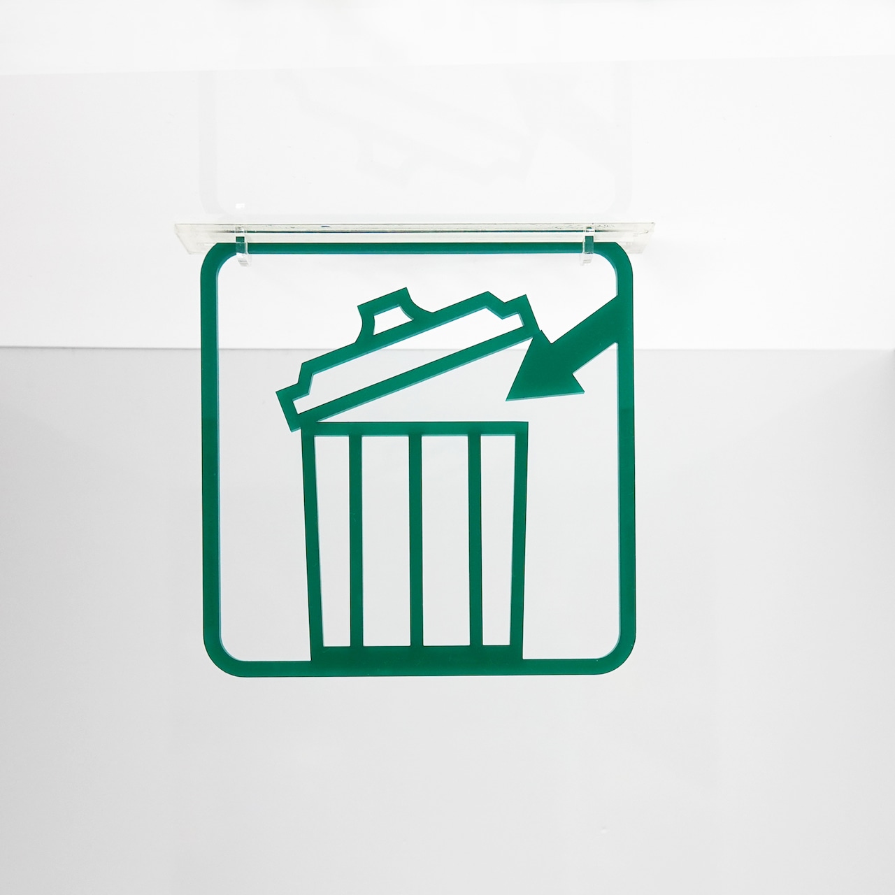 ツケレルン（3Wayピクトサイン）軽量 アクリル 突き出し 看板 （ ゴミ箱 ごみ箱 ）3way-0018 - 3