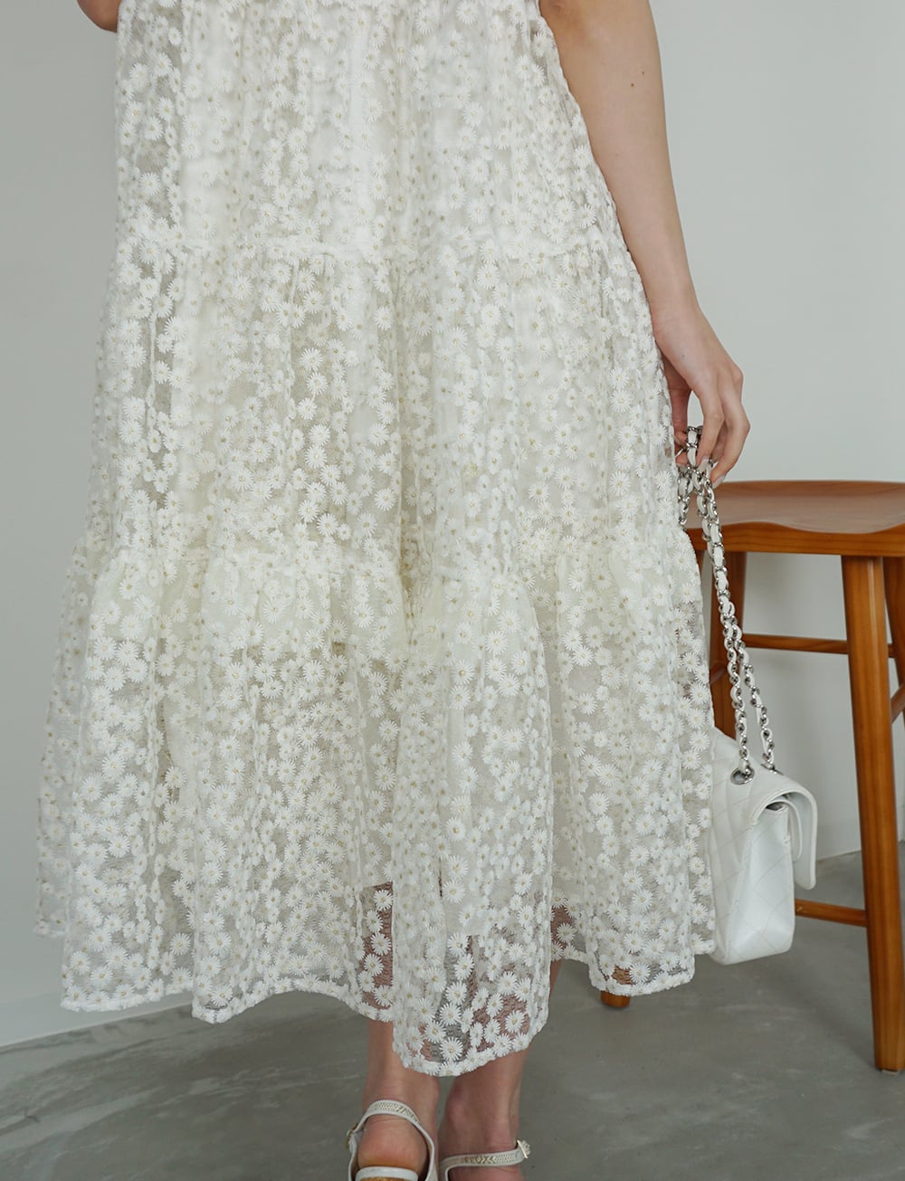 バックリボンティアードワンピース フラワー刺繍オーガンジー white