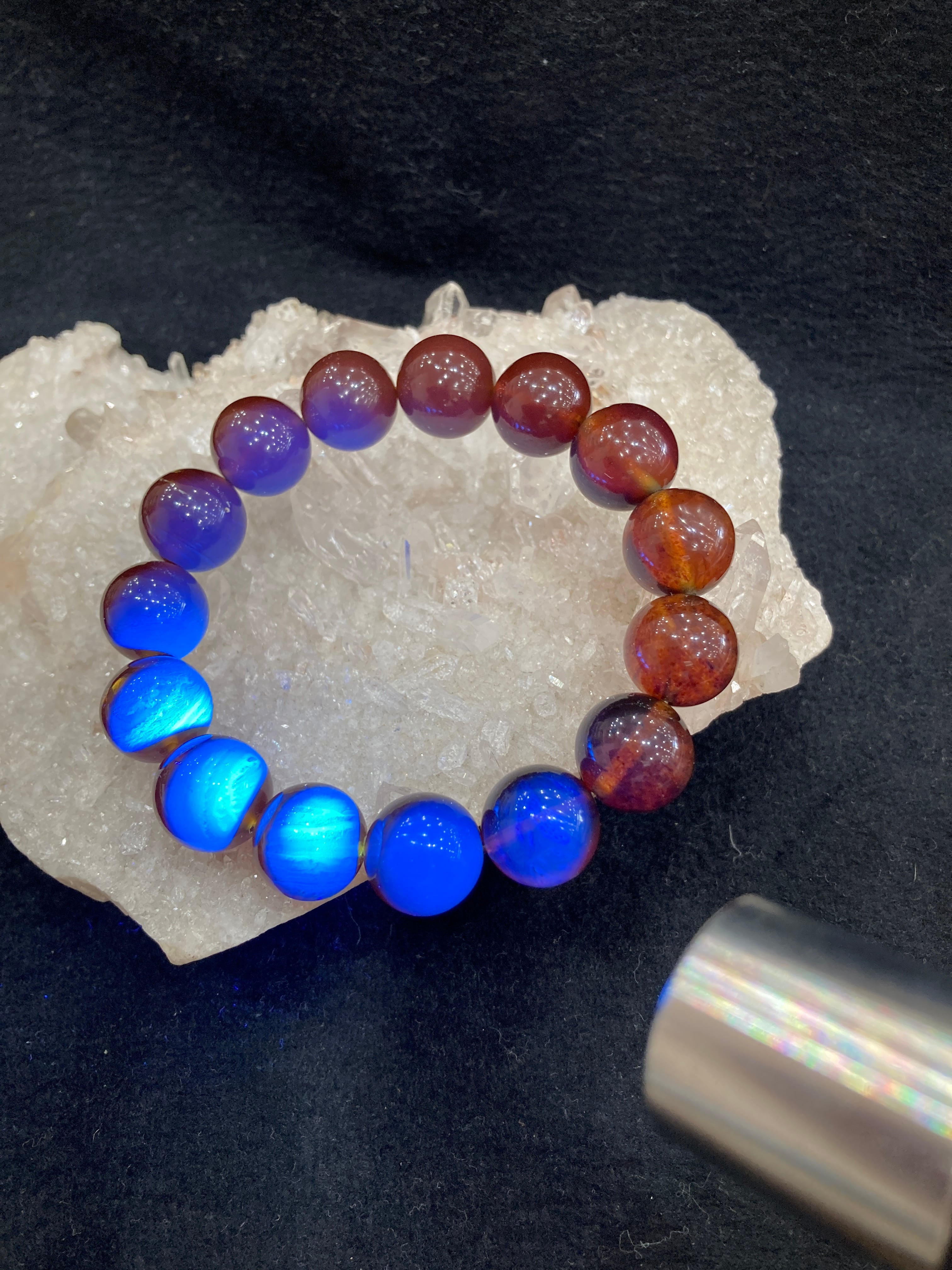 E32487】ブルーアンバー14㎜ ブレスレット＊青い蛍光＊琥珀＊アンバー