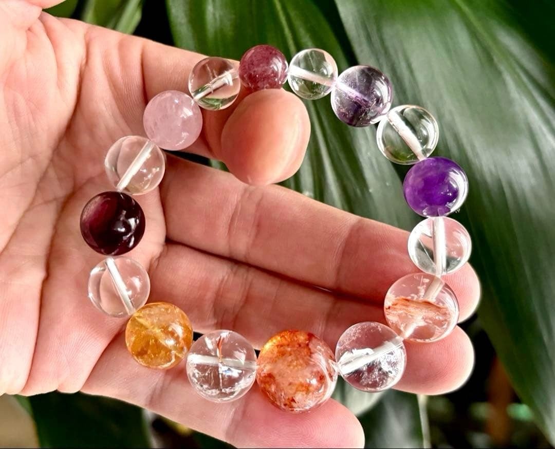 セイクリッドグラスの光纏う幻の石たち 〜BASE SHOP Since 2025〜