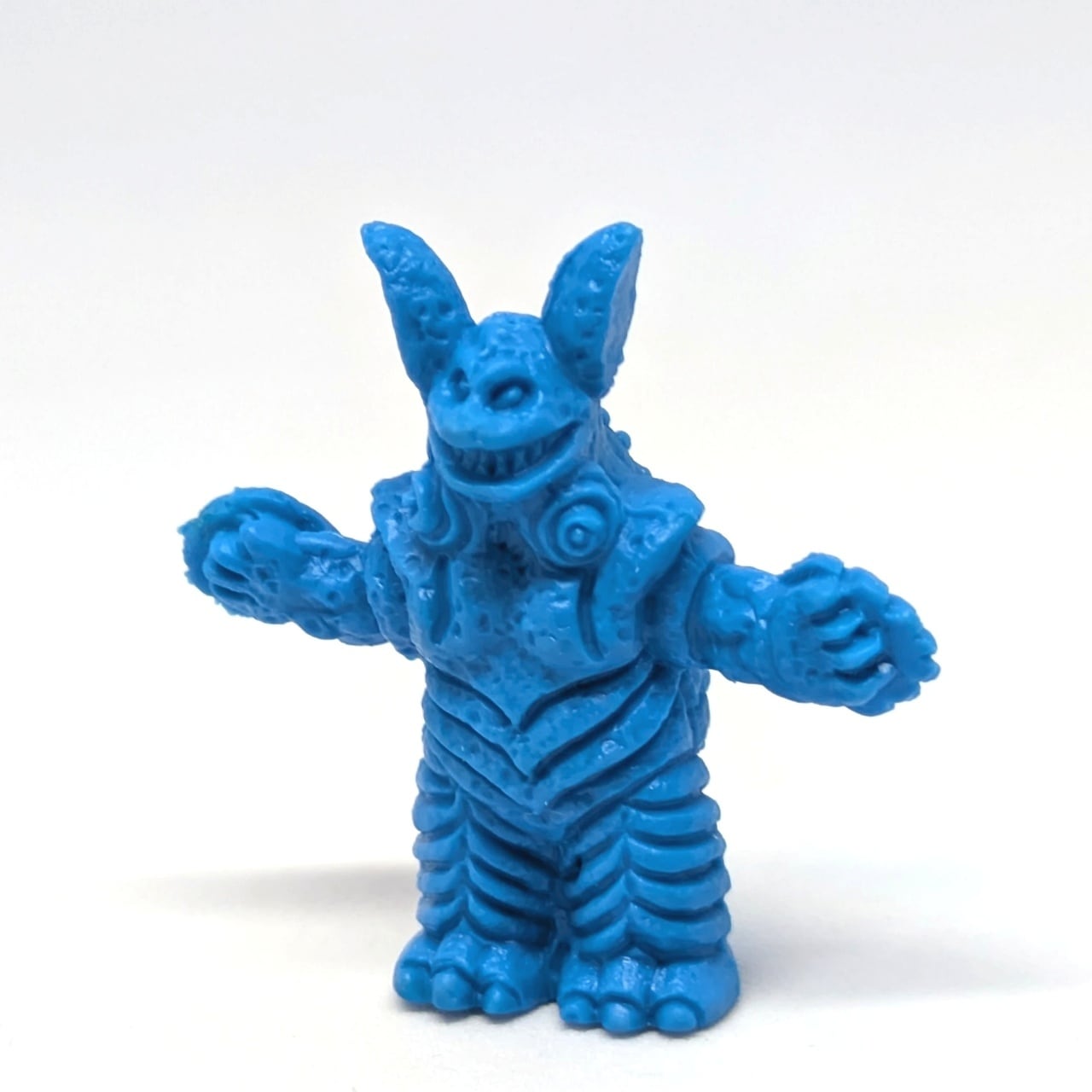 ウルトラマンシリーズ怪獣ケシゴム レッドキング（小） | 今でも見え