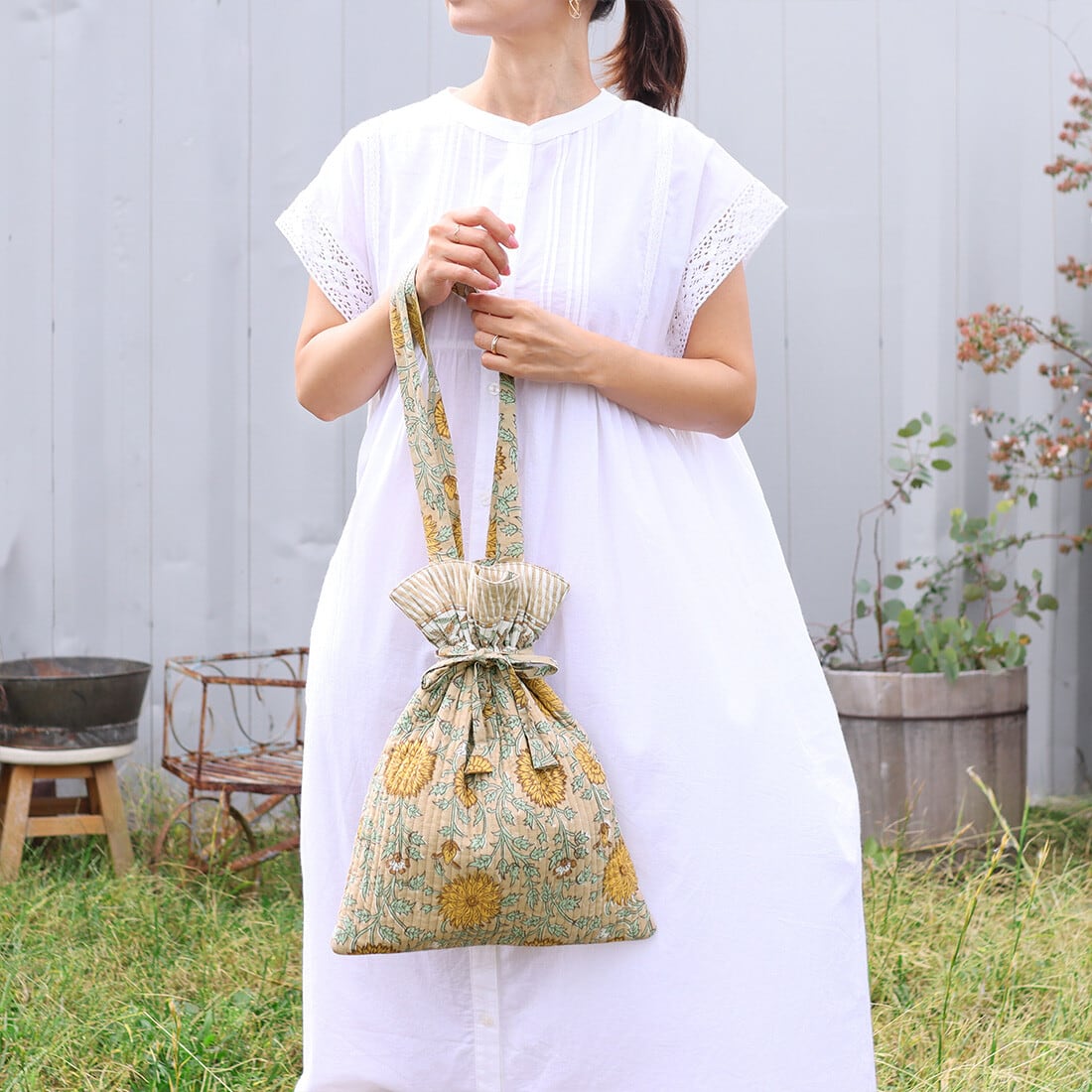 【ハンドメイド】キルト巾着トート（コンフィーブロックプリント）