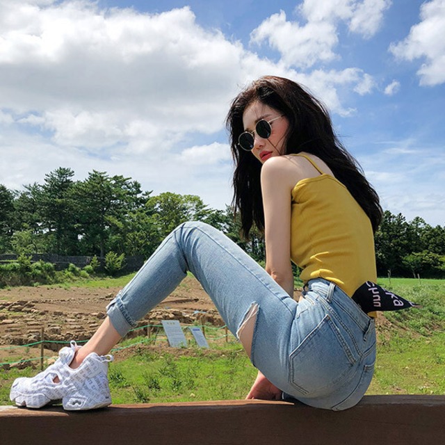 パンツ レディース デニム スキニーパンツ スリムパンツ ロング アンクル丈 無地 おしゃれ カジュアル かっこいい クール こなれ感 シンプル ボーイッシュ マニッシュ 25 26 27 28 29 30 着回し 普段使い 重ね着 韓国 韓国系 オルチャン ファッション 楽ちん モテ ダメージ 穴あき 体型カバー 美脚 プチプラ インスタ映え 春 夏 秋 低身長 高身長 高校生 中学生 OL 10代 20代 30代 通学 デート お出かけ 公園デビュー 女子会 着回し 普段使い 韓国系 ファッション