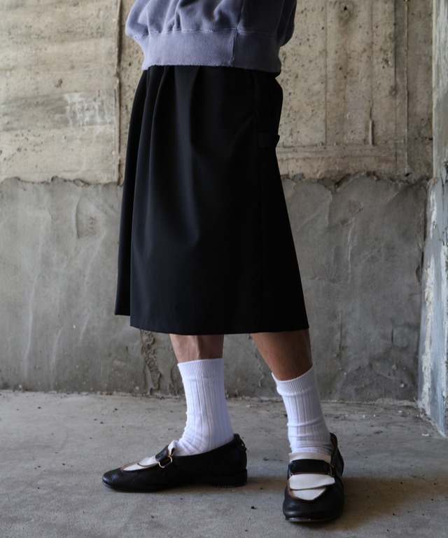 MATSUFUJI /M263-0402 / WOOL SHORT TROUSERS(BLACK)