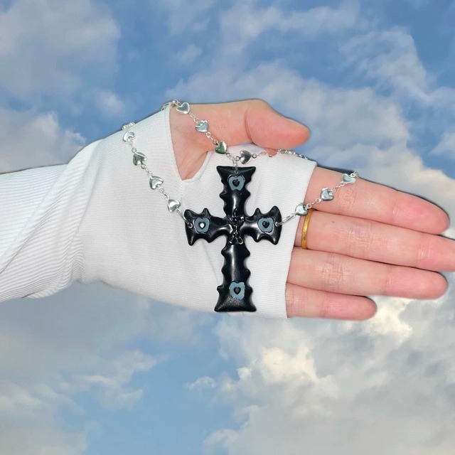 [TheNewYouthPark] Diamond Cross Necklace