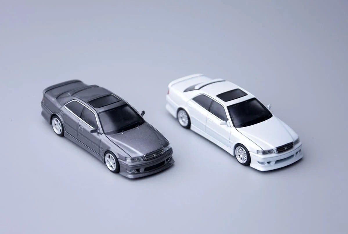 【限定999台】MODEL1 1/64 トヨタ チェイサー JZX100 カスタムバージョン ガンメタル & パールホワイト 2台セット