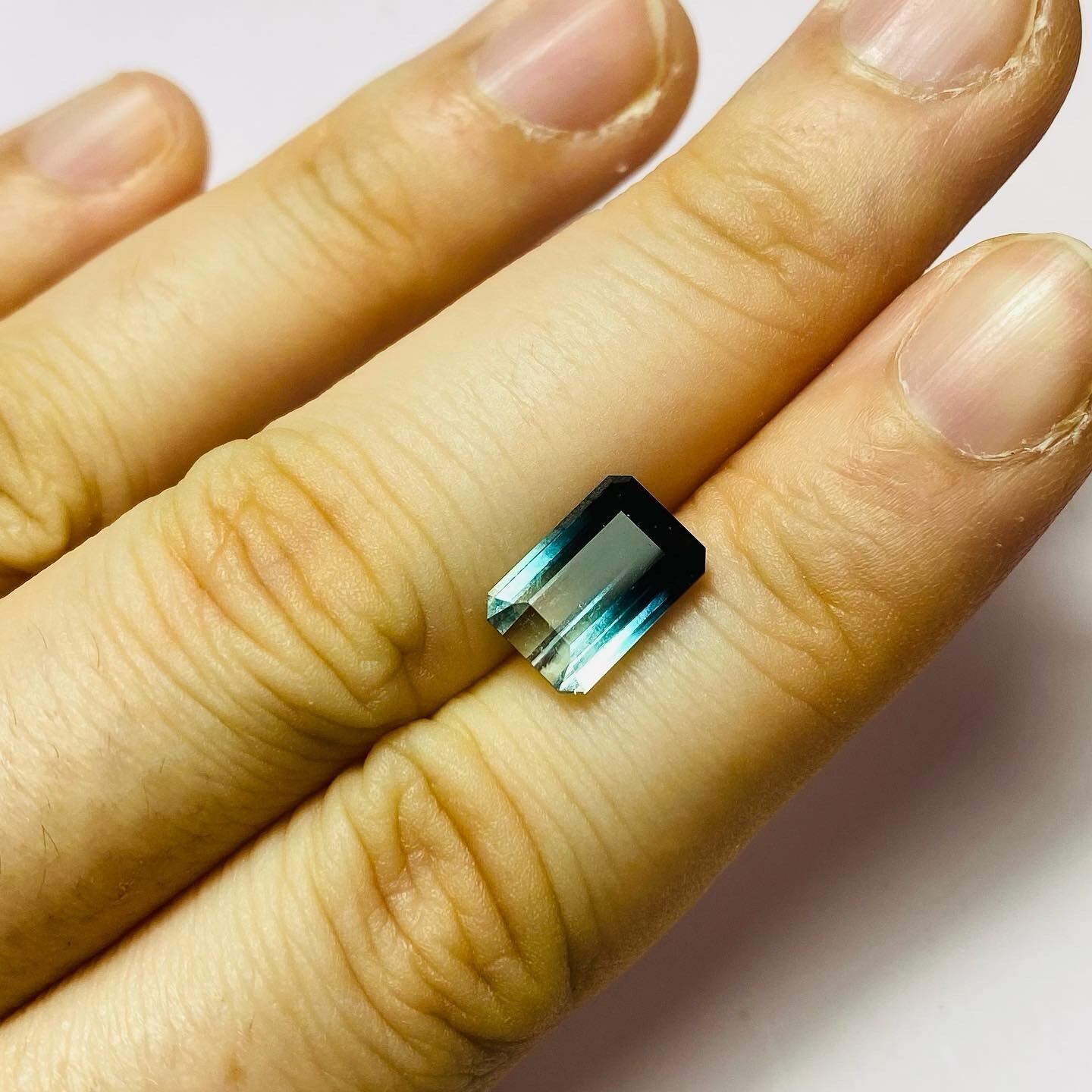 海グラデーション　パーティーカラードトルマリン