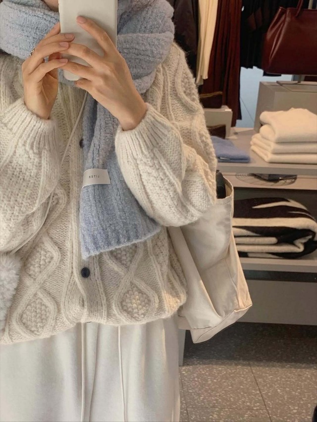 [LITER] house wool cable cardigan