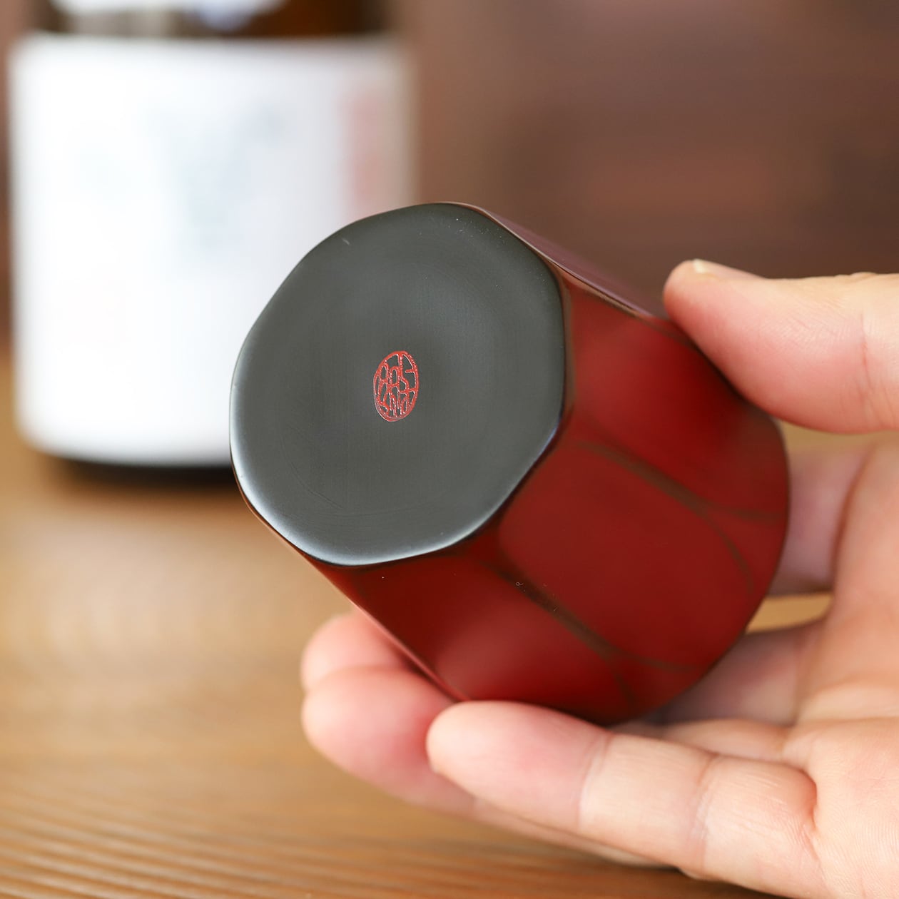 古代朱 面取りぐい呑み 作：畠中昭一（現代の名工）工房：古代匠（越前