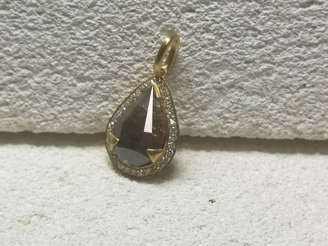 ソルト&ペッパーダイヤモンドペンダントトップ　ナチュラルブラウンカラー　10010010091