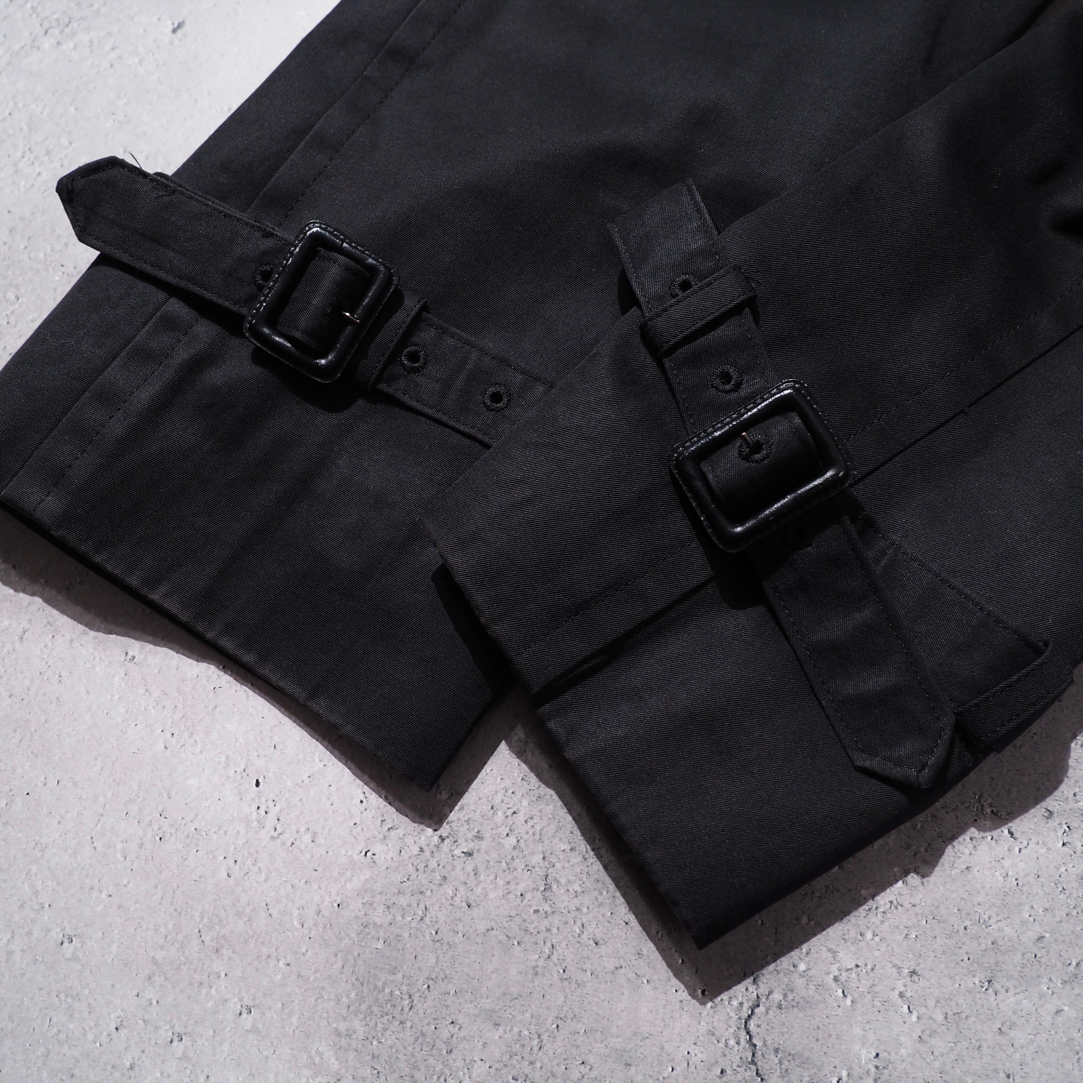 完品 ” Old Pierre cardin ” Beautiful silhouett Black mode vintage trench coat