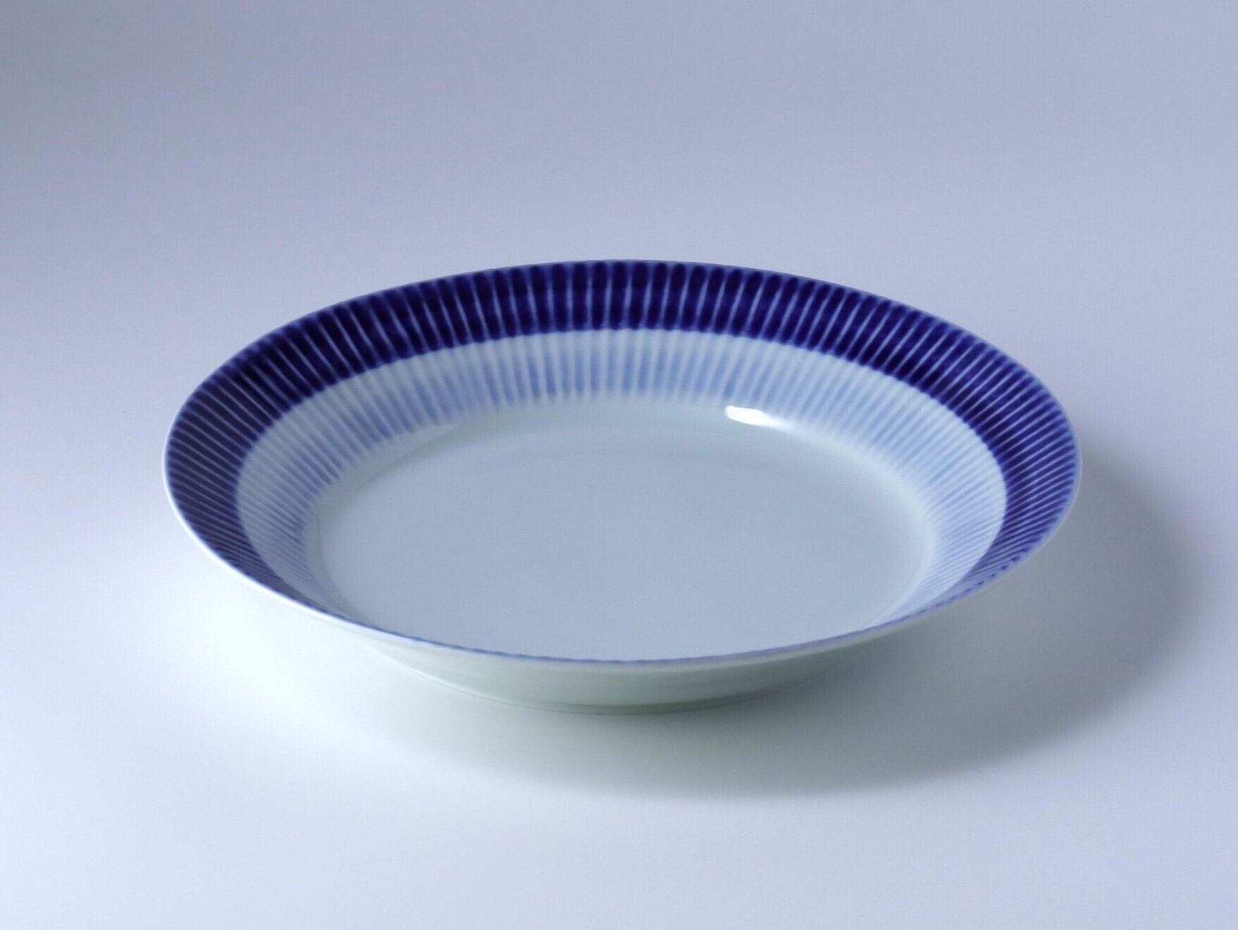 25㎝ミート皿 染付蛸唐草 | 有田焼の白峰堂