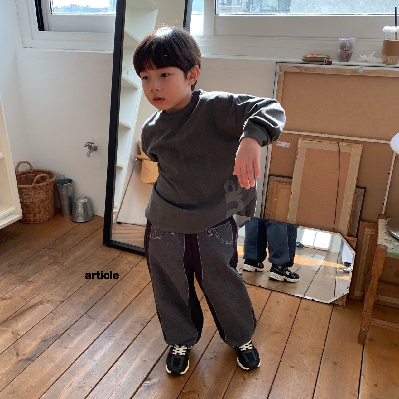 [article] Too Much Pants +fee2 / [아티클] 투머치바지