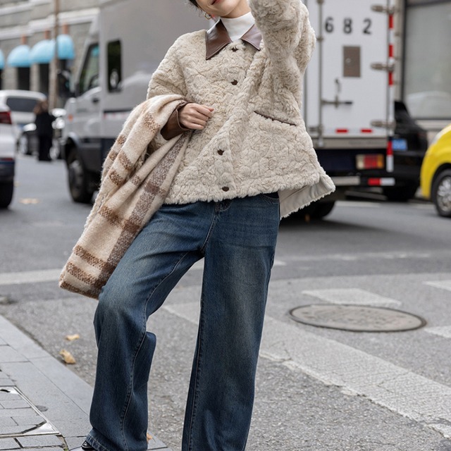 short boa jacket J00011