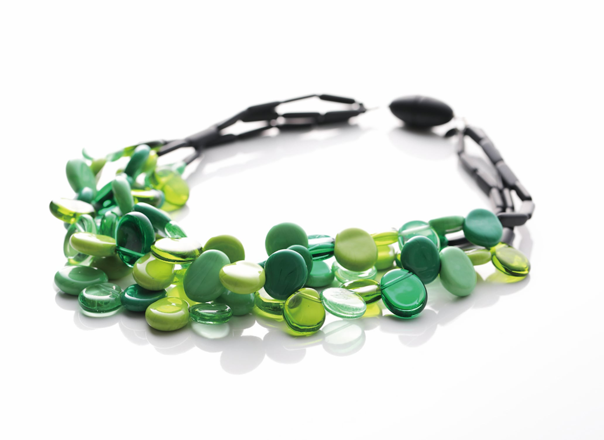 【Delia (デリア)】 チョーカー 3連ネックレス (グリーン)