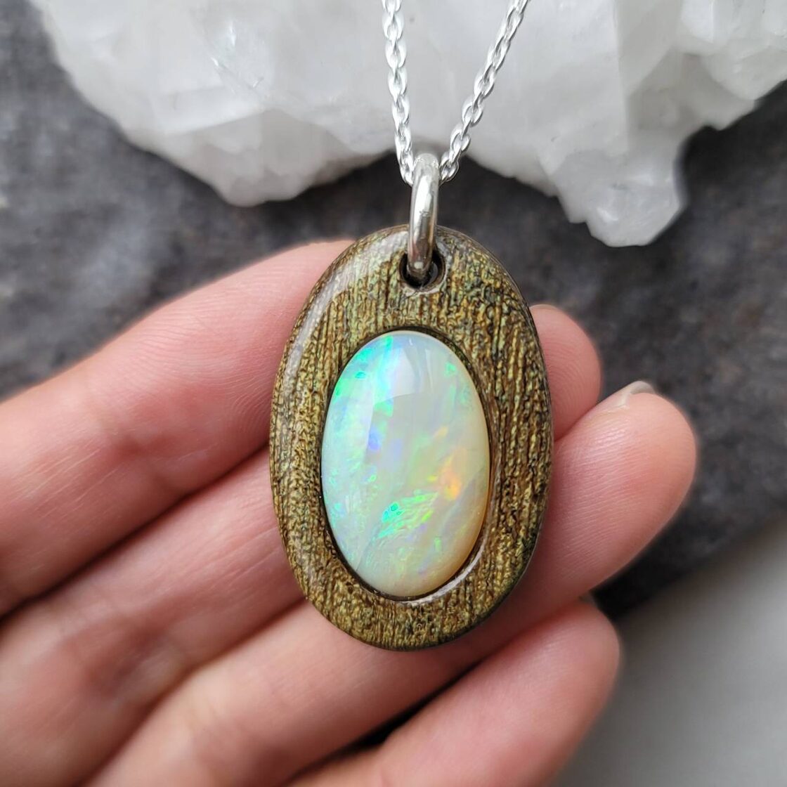 オーストリア製14金コーラルペンダント （シーライフ・マンタ  