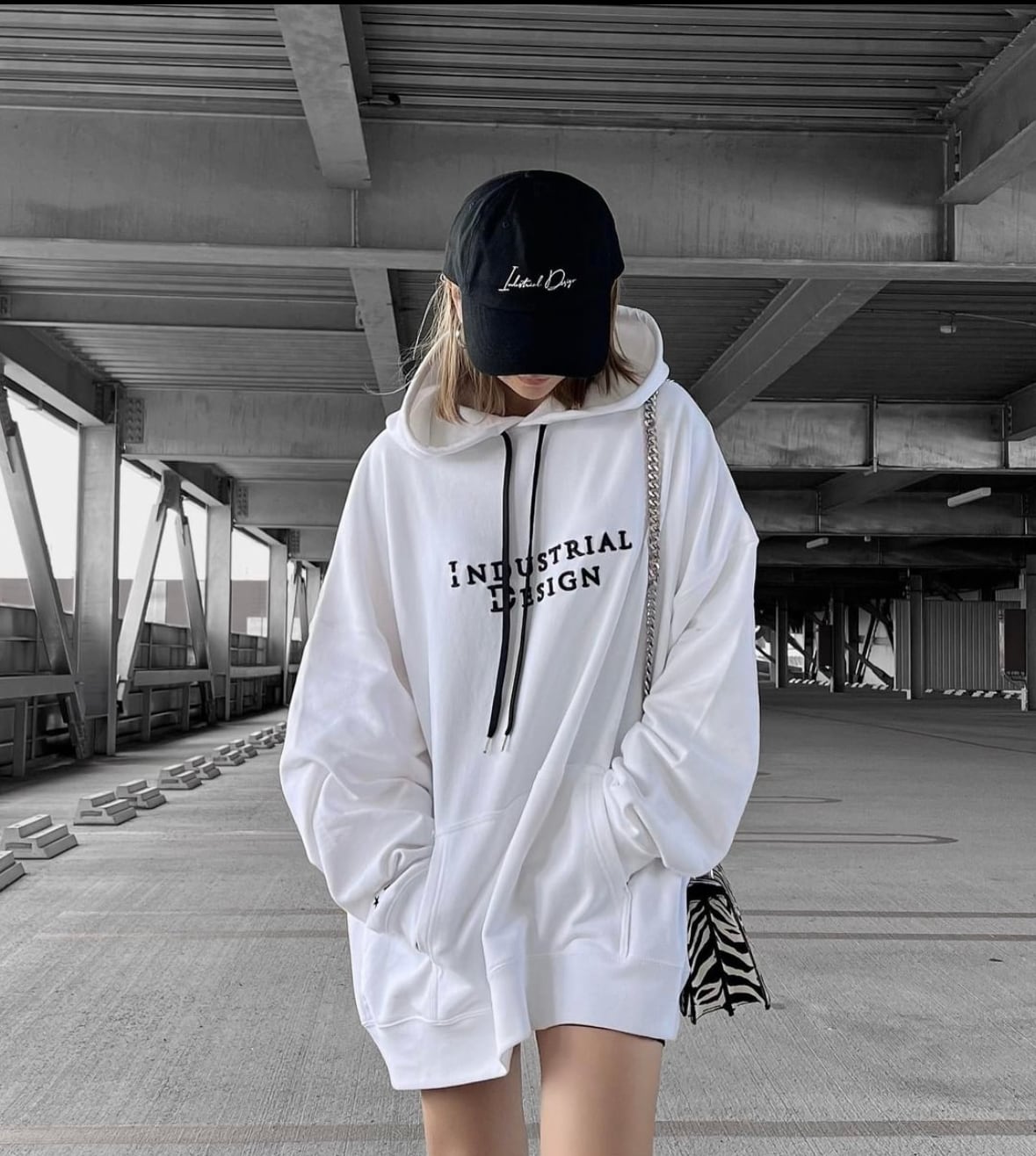 IDビッグシルエットパーカー(Black) | 【 I DESIGN】アイ・デザイン