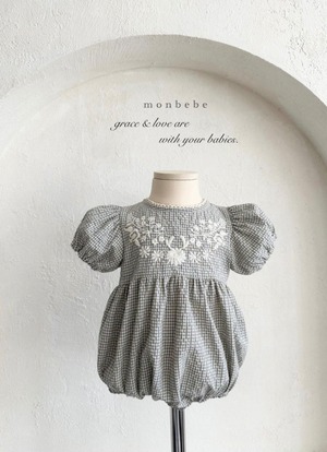 フラワー刺繍チェックロンパース