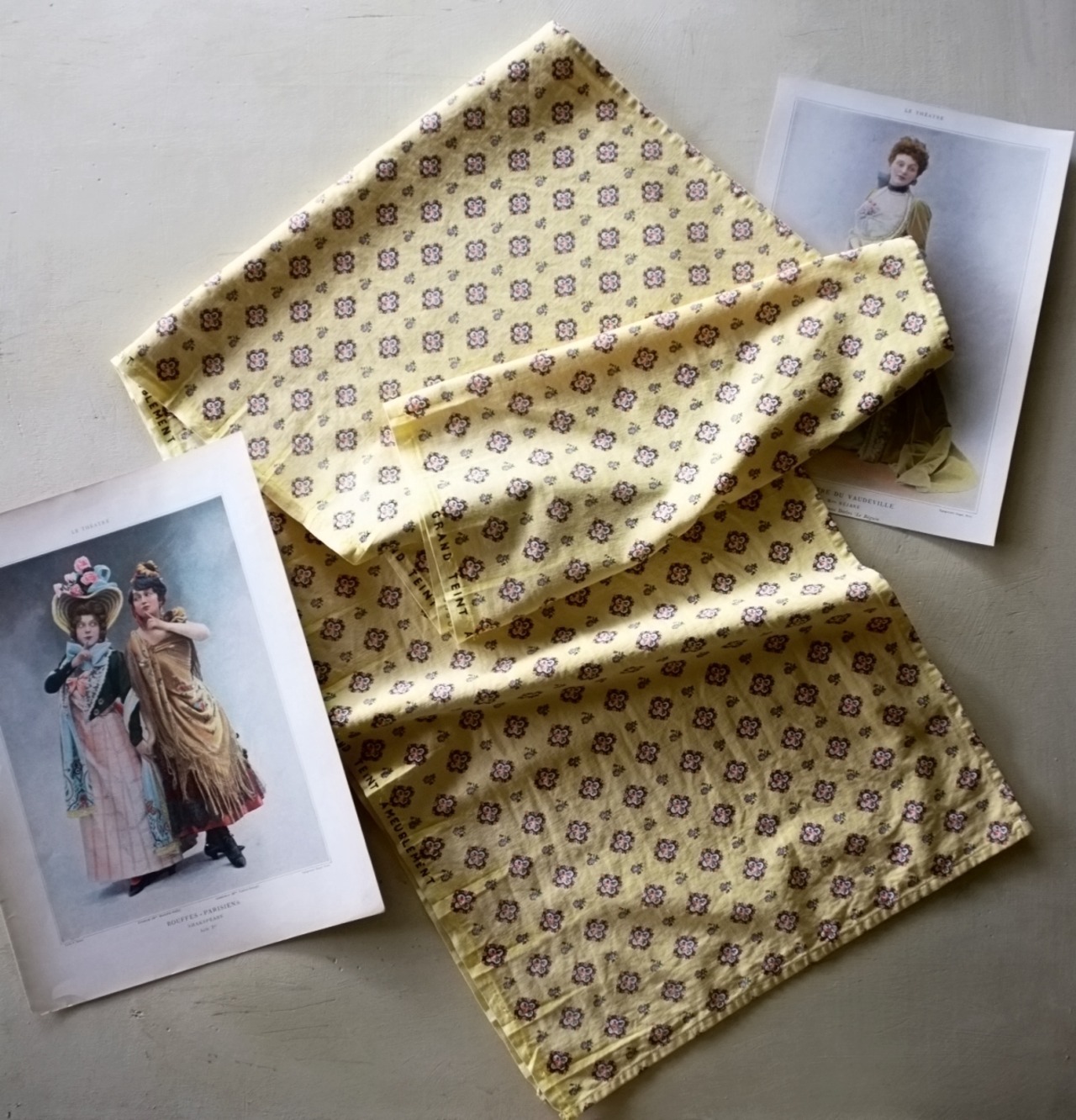 40~50s フランス 120x40c カナリアイエローの薔薇園と室内装飾用ファブリックa romanex garanti boussac ヴィンテージ